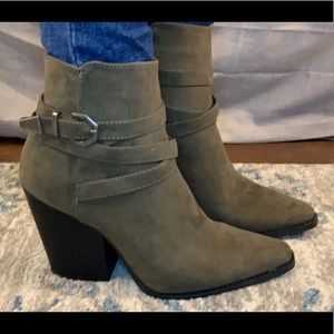 Western Booties w/ buckle